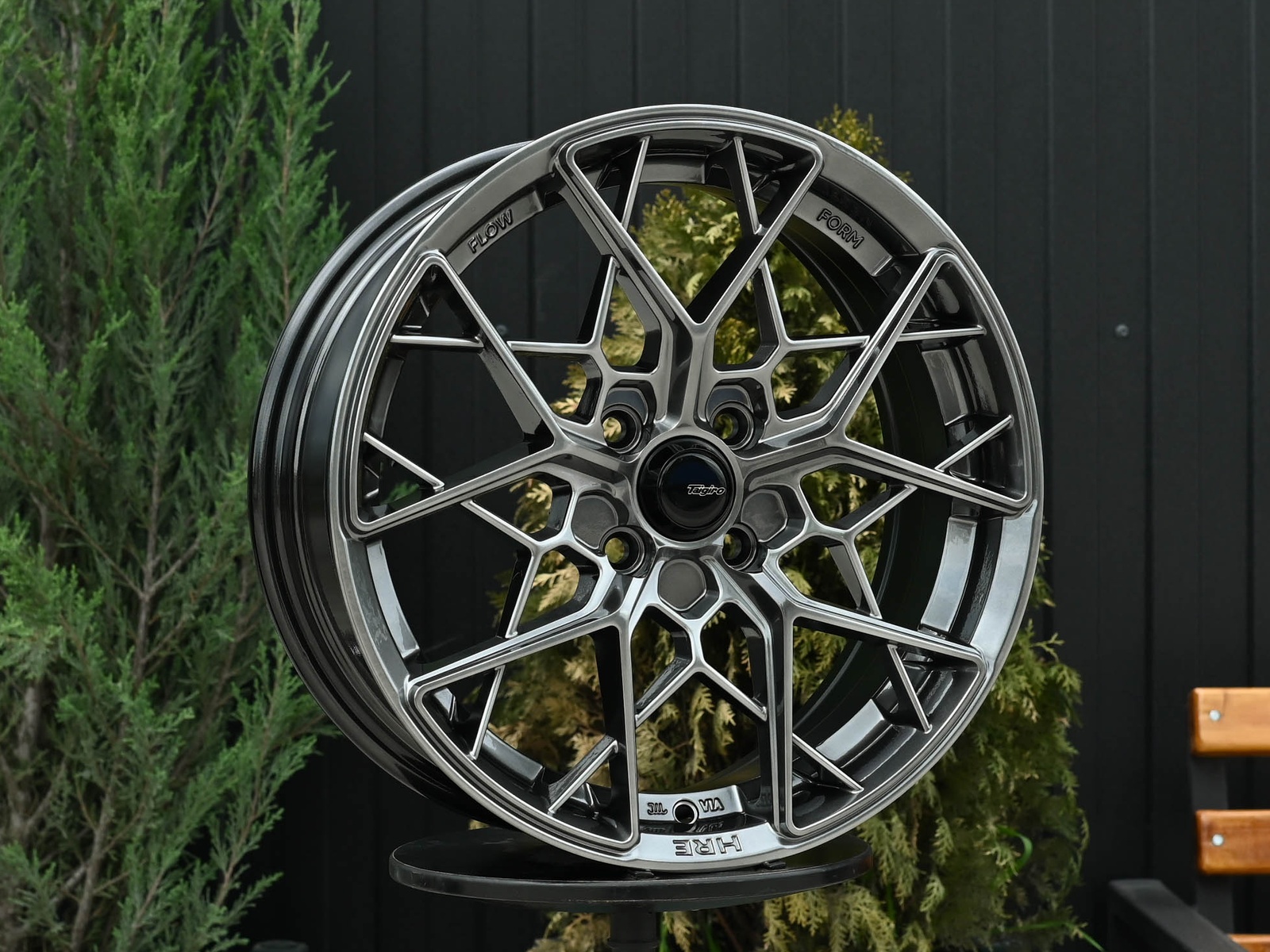 R16 HRE FF10 Стиль 6.5J ET38 4*114.3 Темный хром
