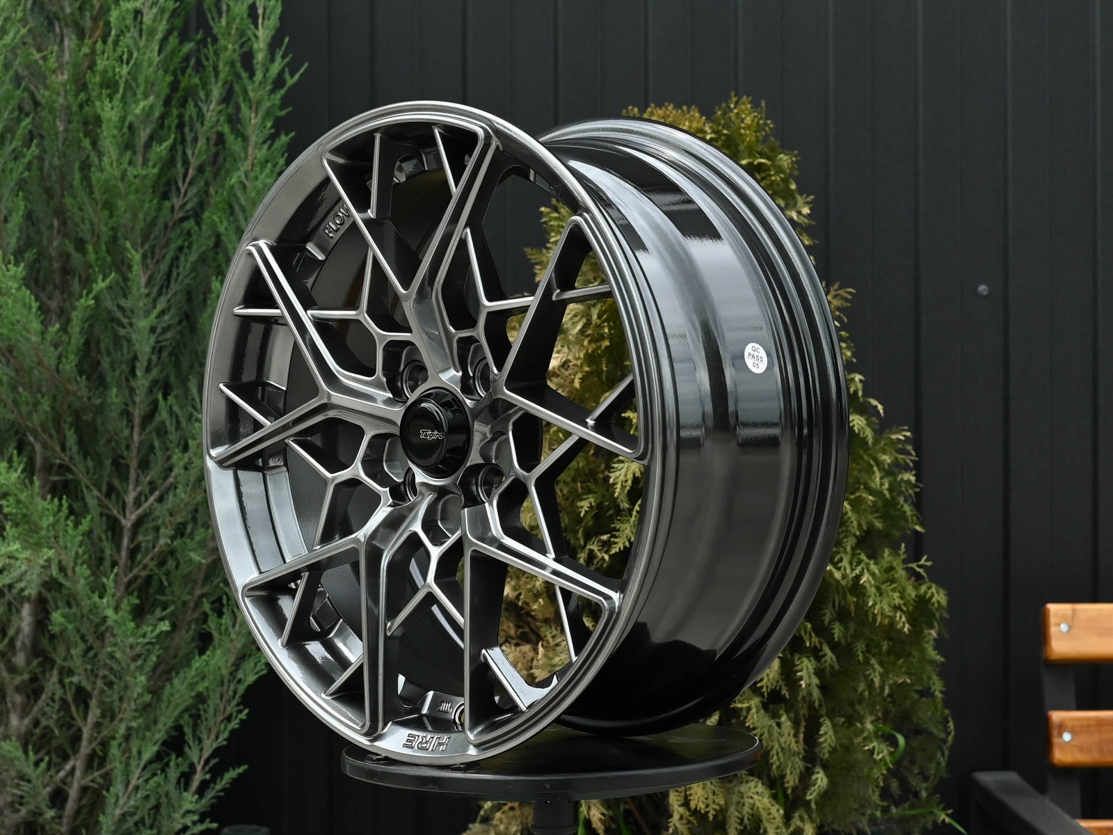 R16 HRE FF10 Стиль 6.5J ET38 4*114.3 Темный хром