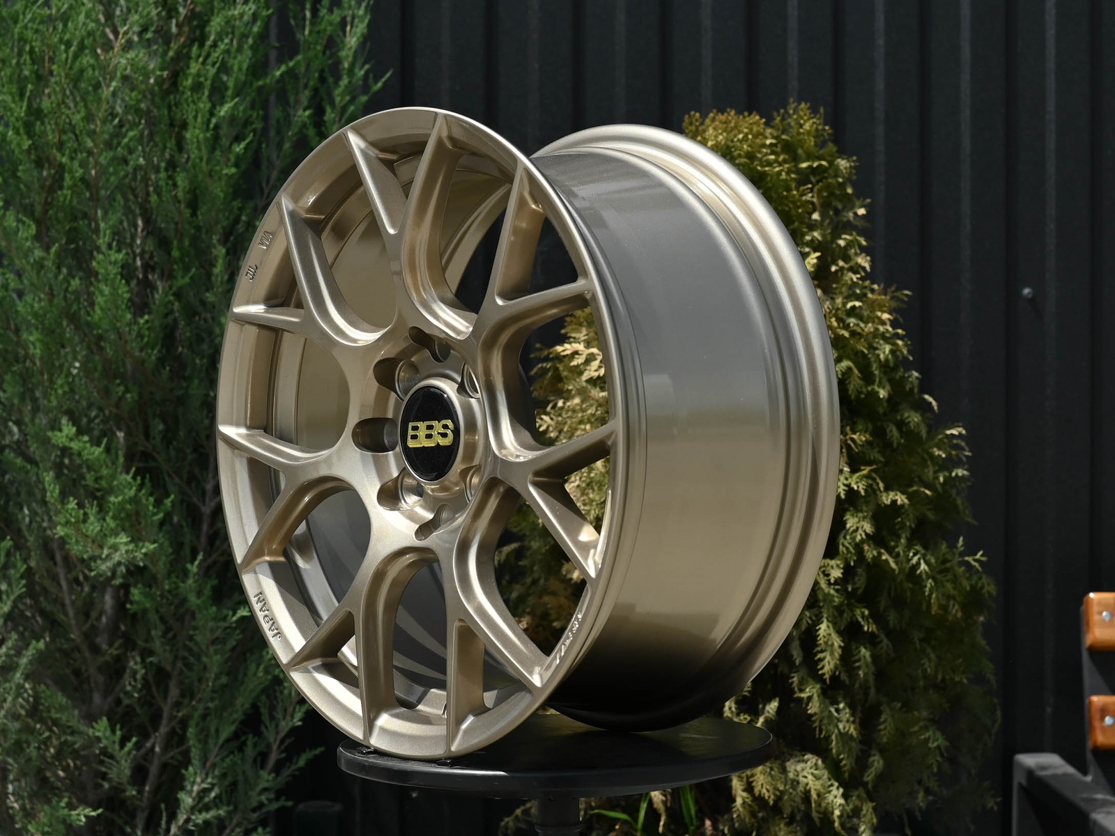 R15 BBS CH-R Стиль 6.5J ET38 4*100/114.3 Гянцевая Бронза