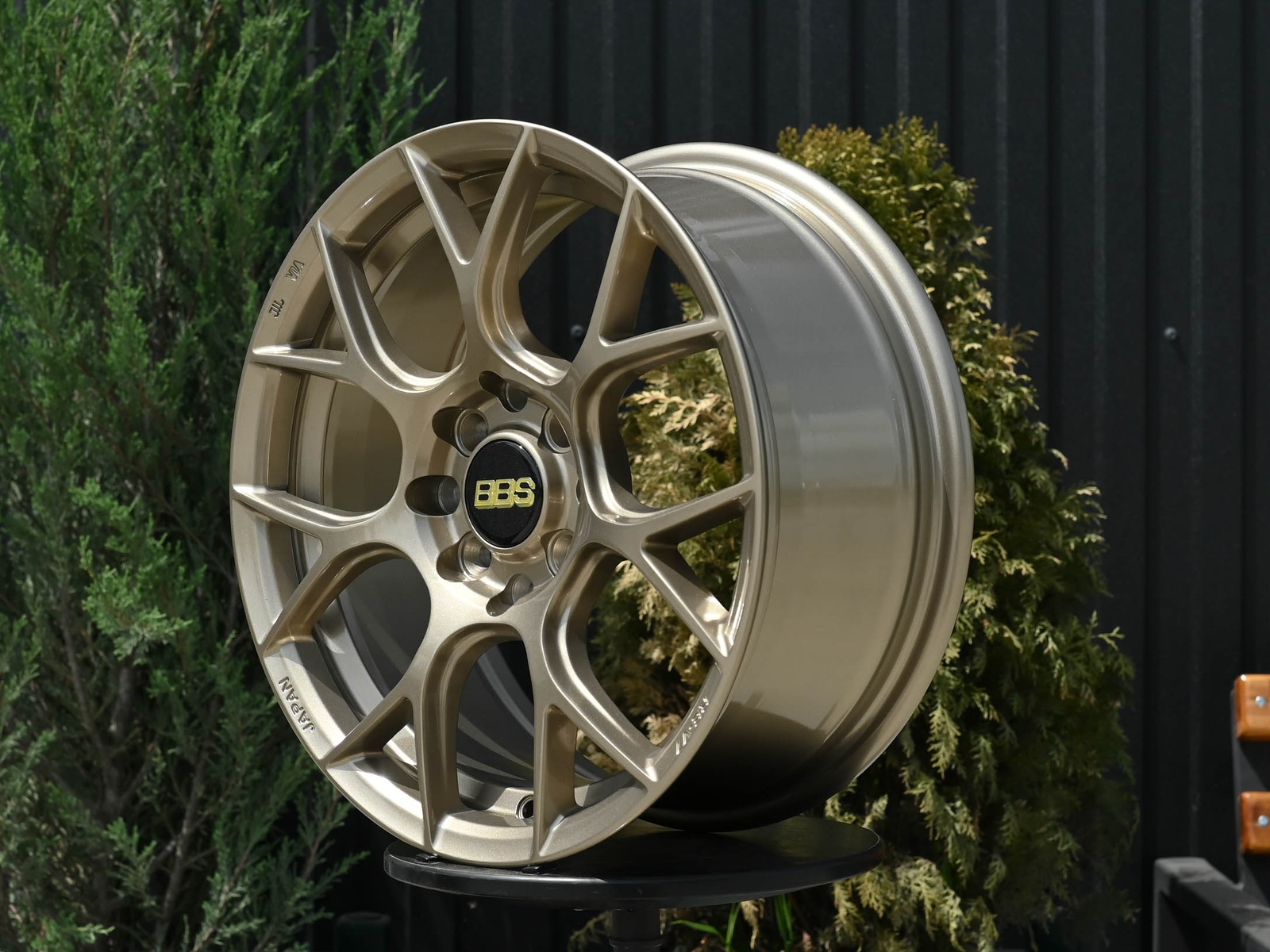 R15 BBS CH-R Стиль 6.5J ET38 4*100/114.3 Гянцевая Бронза