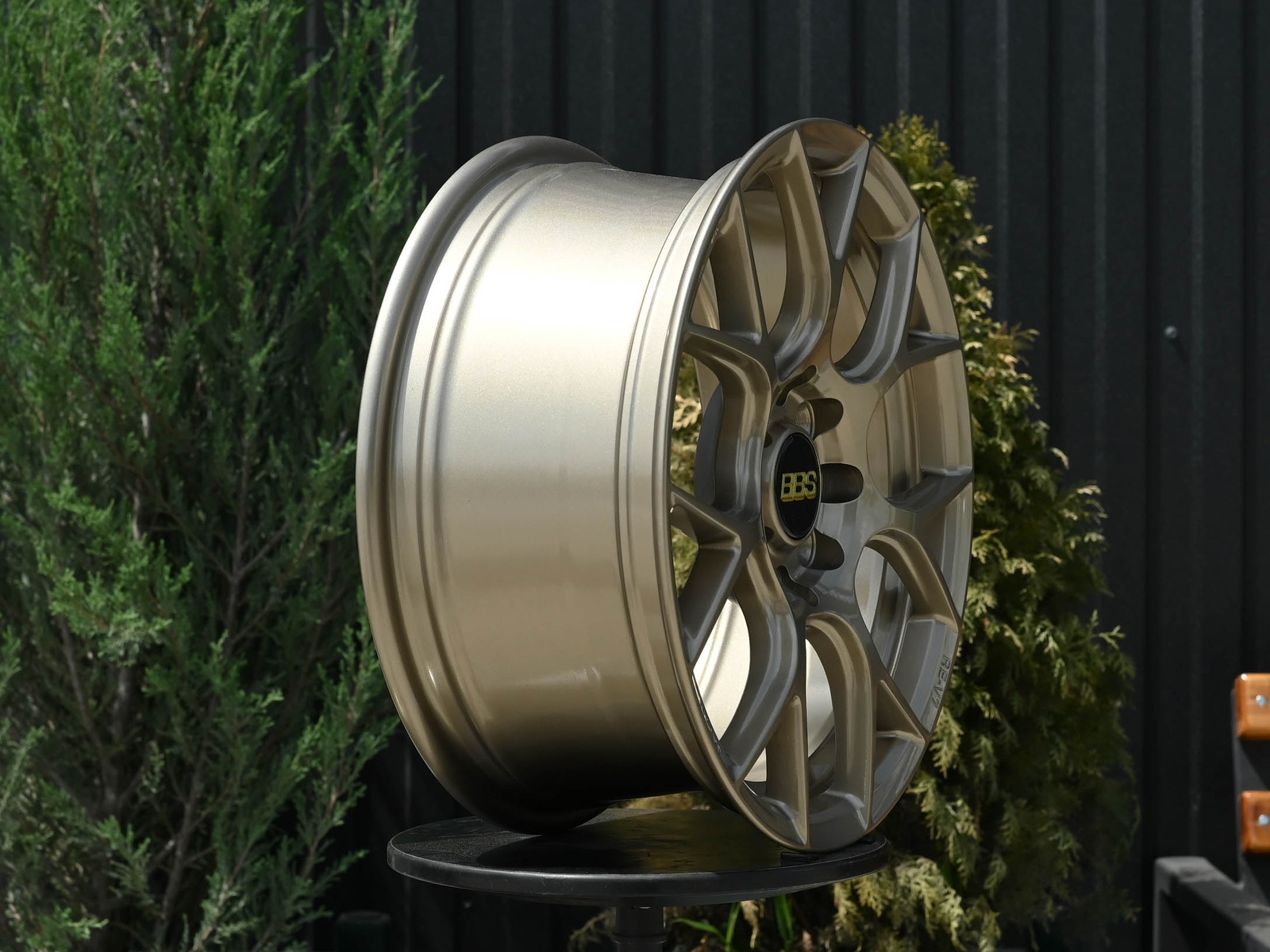 R15 BBS CH-R Стиль 6.5J ET38 4*100/114.3 Гянцевая Бронза