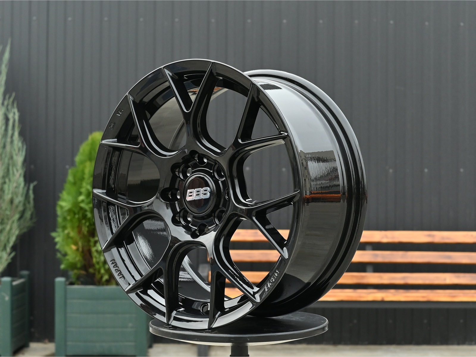 R15 BBS CH-R Стиль 6.5J ET38 4*100/114.3 Черный