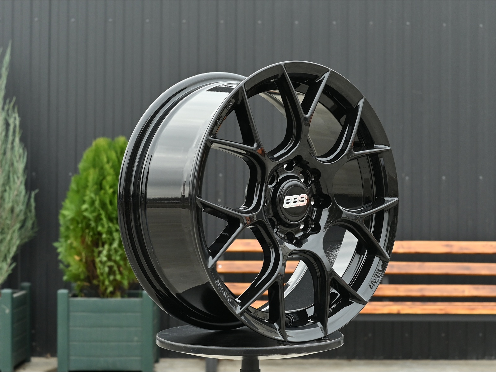 R15 BBS CH-R Стиль 6.5J ET38 4*100/114.3 Черный