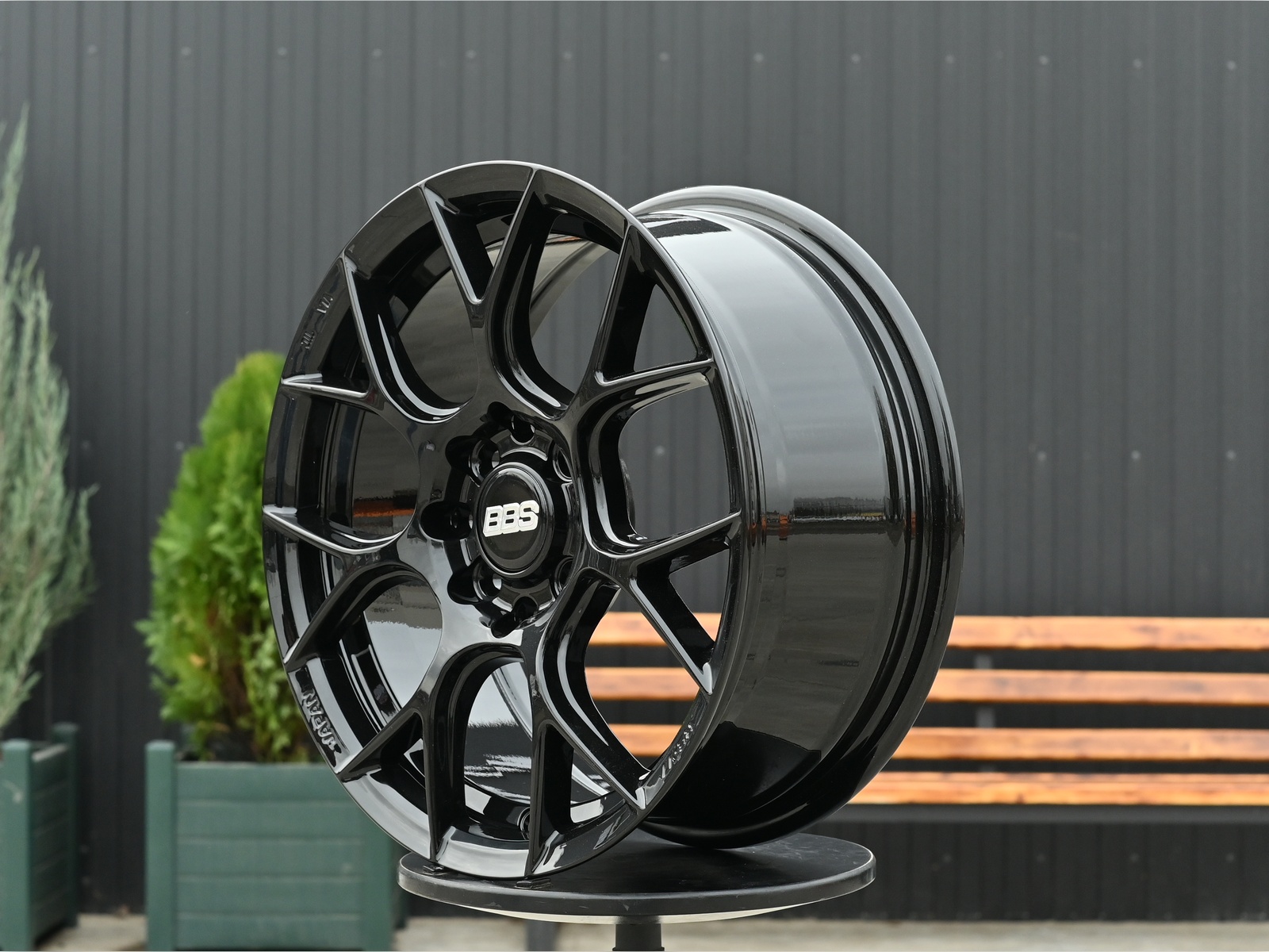 R15 BBS CH-R Стиль 6.5J ET38 4*100/114.3 Черный
