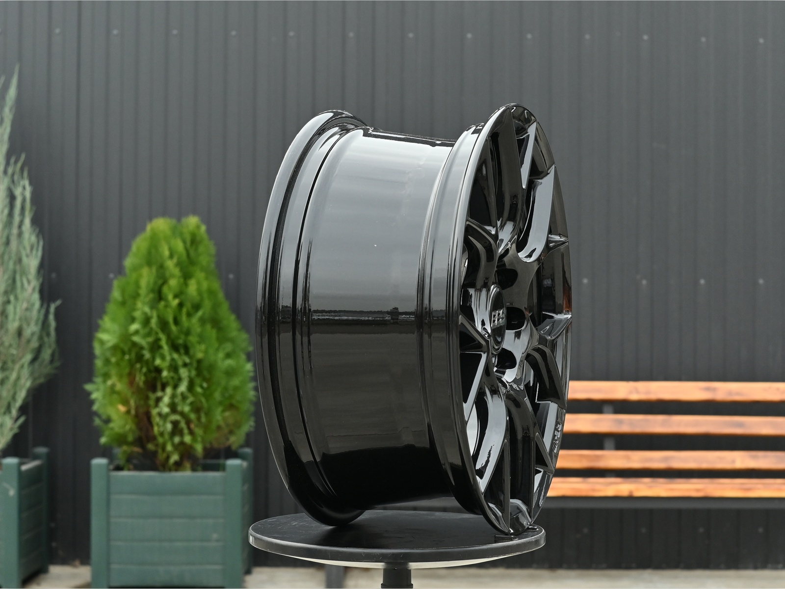R15 BBS CH-R Стиль 6.5J ET38 4*100/114.3 Черный