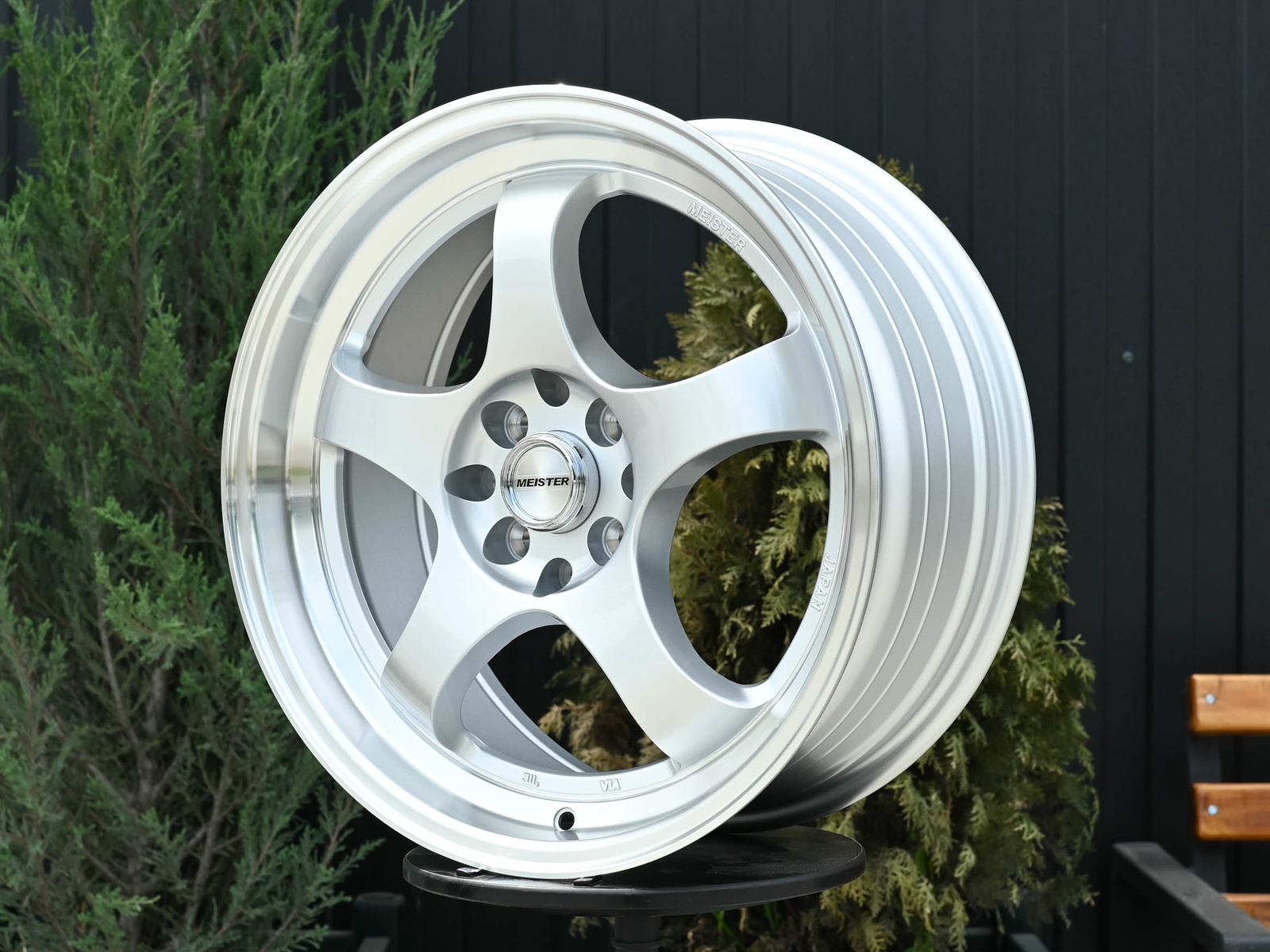 R17 Taigiro Meister 7.5J ET38 4*100/114.3 Серебро