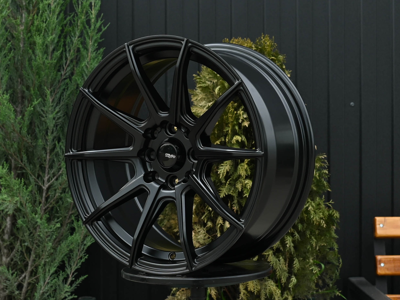 R16 Taigiro Spider 7.0J ET35 4*100/114.3 Черный
