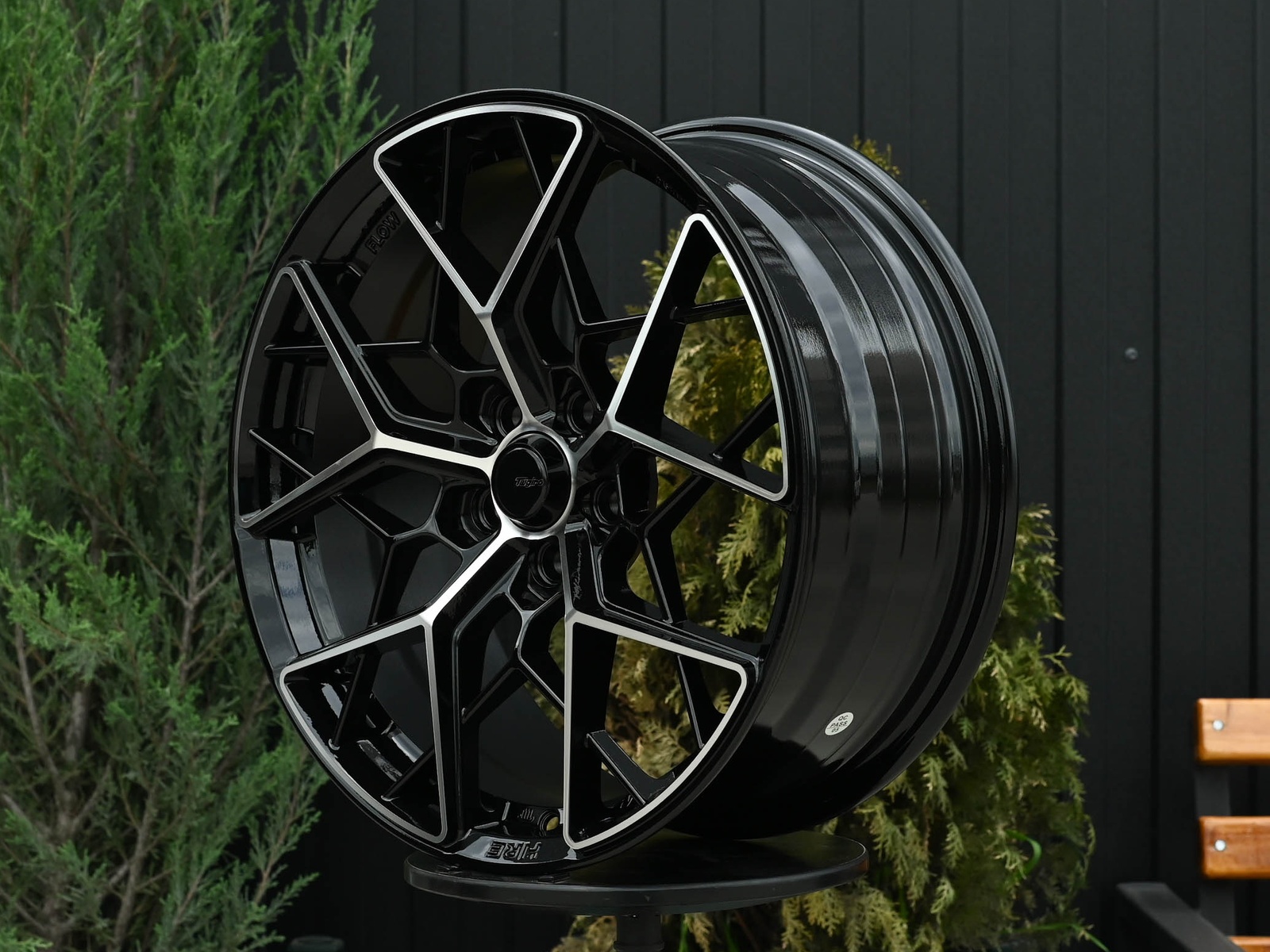 R17 HRE FF10 Стиль 7.5J ET38 5*114.3 Черный ФЗ
