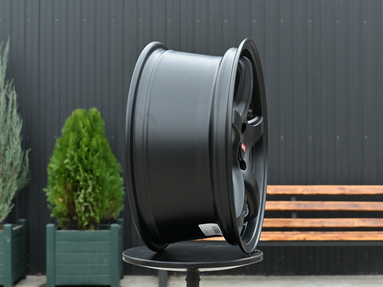 R16 Rays Gram 57CR Стиль 7.0J ET40 4*100 Черный
