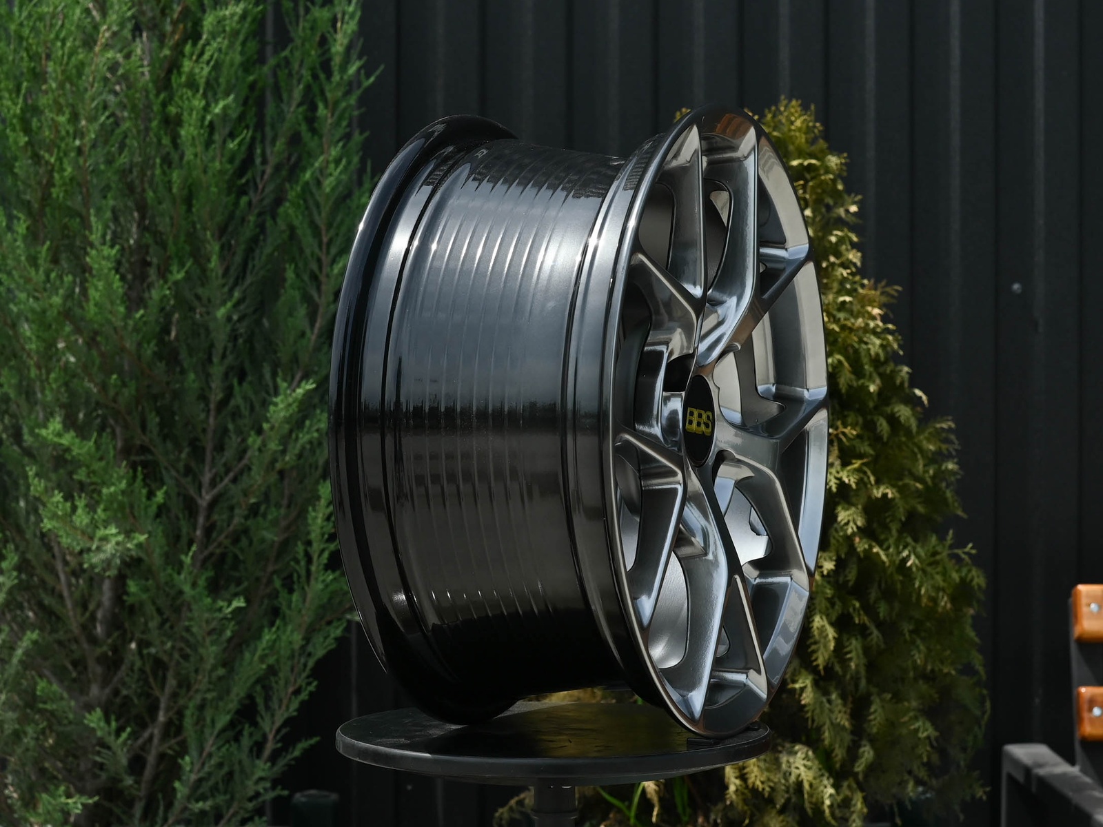 R15 BBS CI-R Стиль 6.5J ET35 4*100 Темный хром