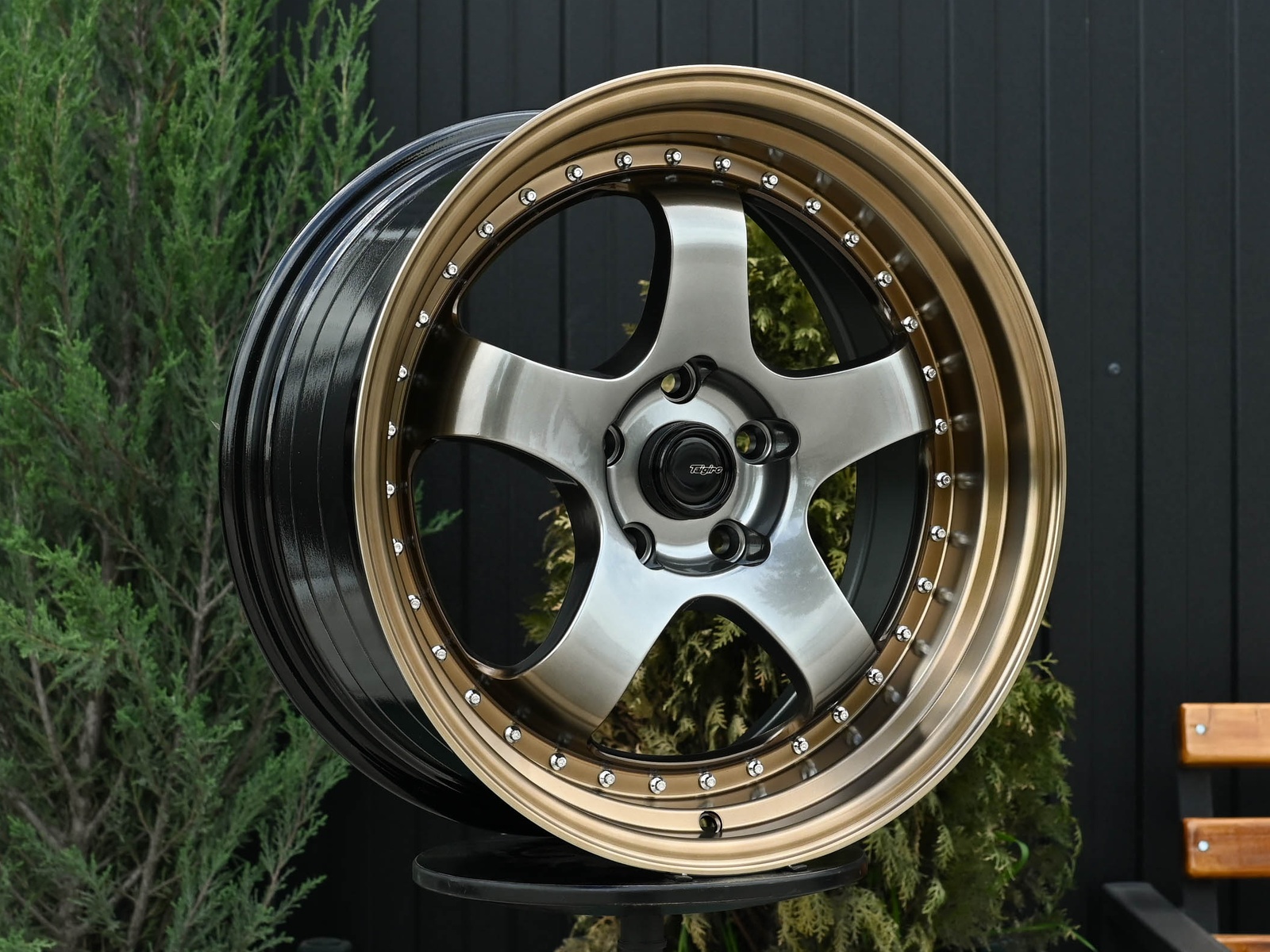 R18 Work Meister Стиль 8.5J ET30 5*114.3 Бронза