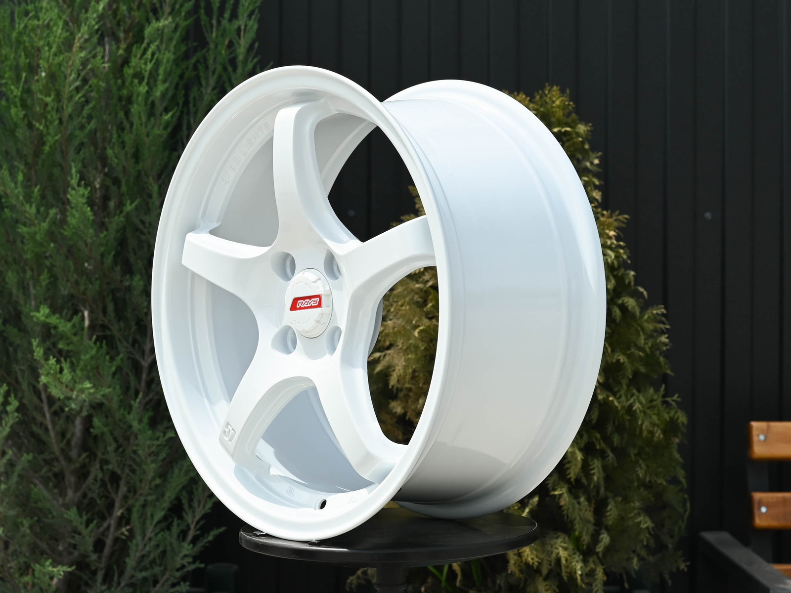 R16 Rays Gram 57CR Стиль 7.0J ET40 4*100 Белый