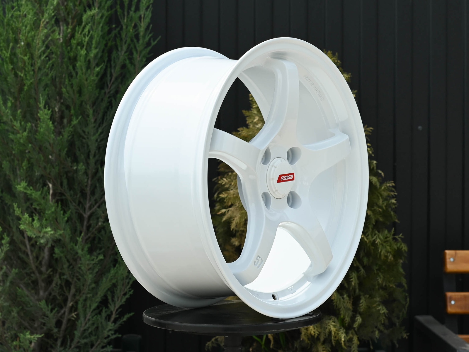 R16 Rays Gram 57CR Стиль 7.0J ET40 4*100 Белый