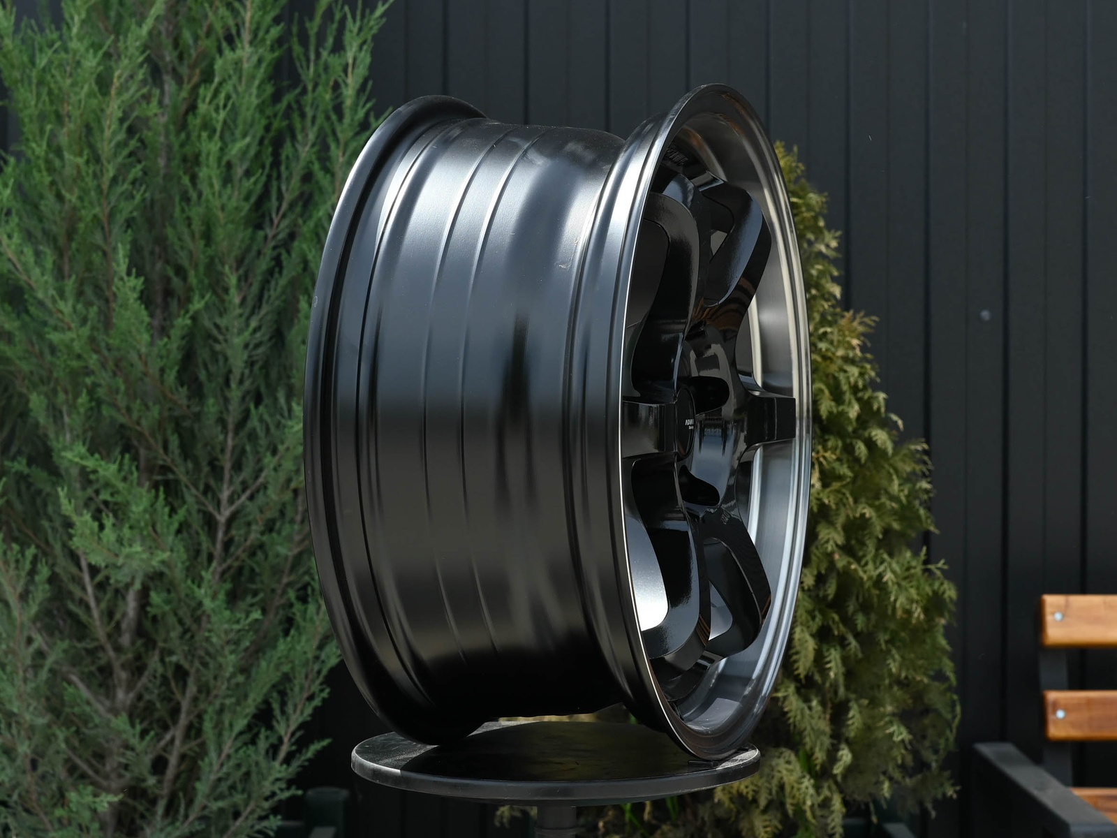 R17 Taigiro R6 7.5J ET38 5*114.3 Черный