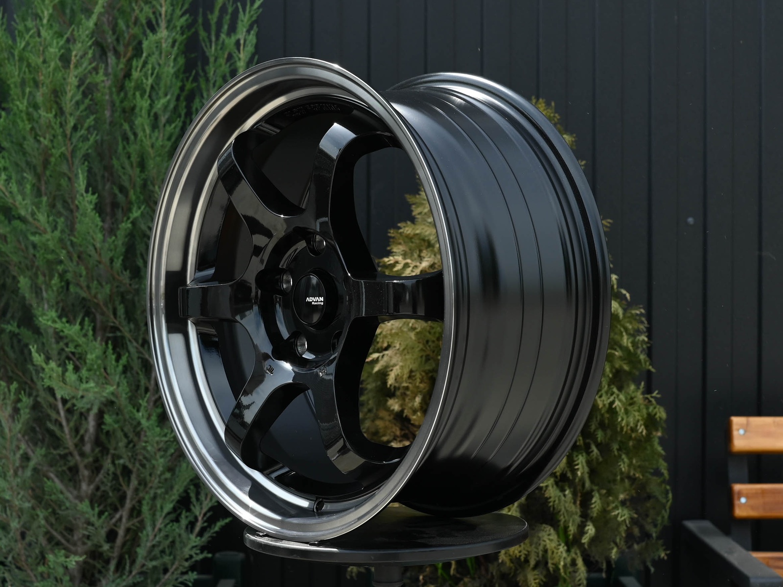 R17 Taigiro R6 7.5J ET38 5*114.3 Черный