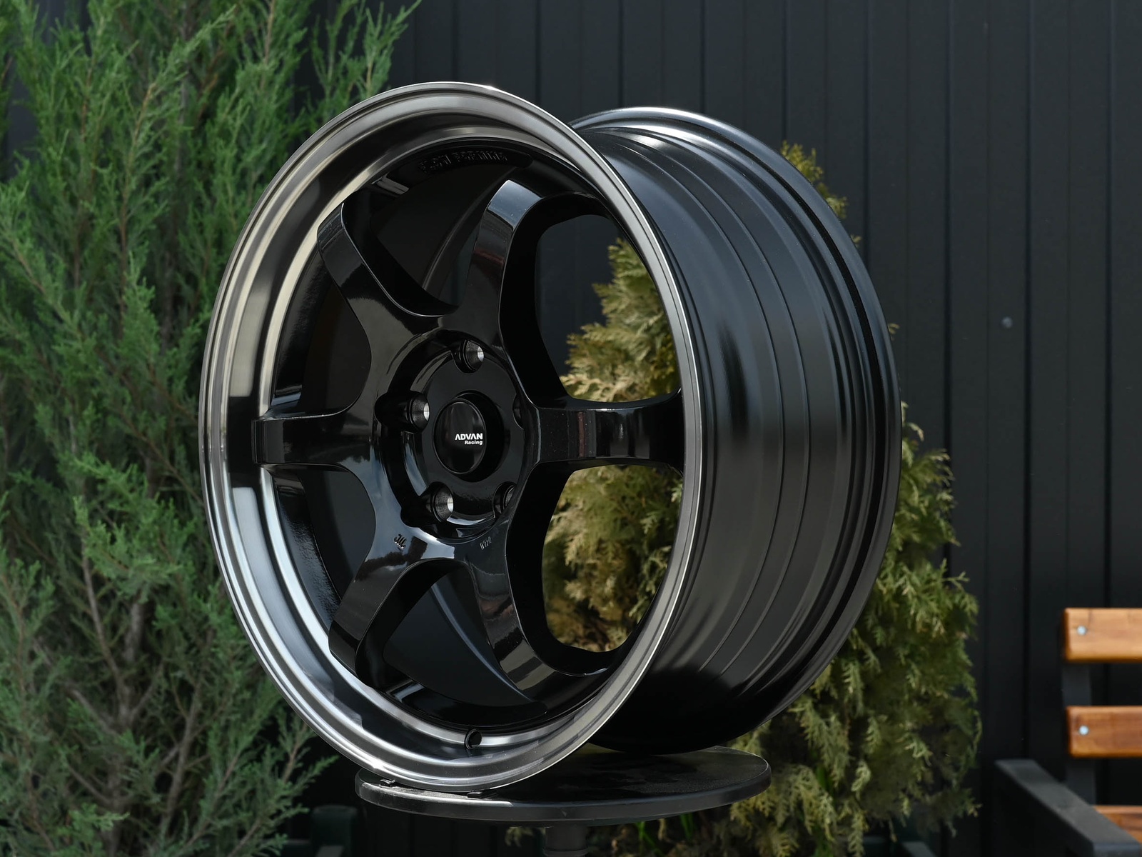 R17 Taigiro R6 7.5J ET38 5*114.3 Черный