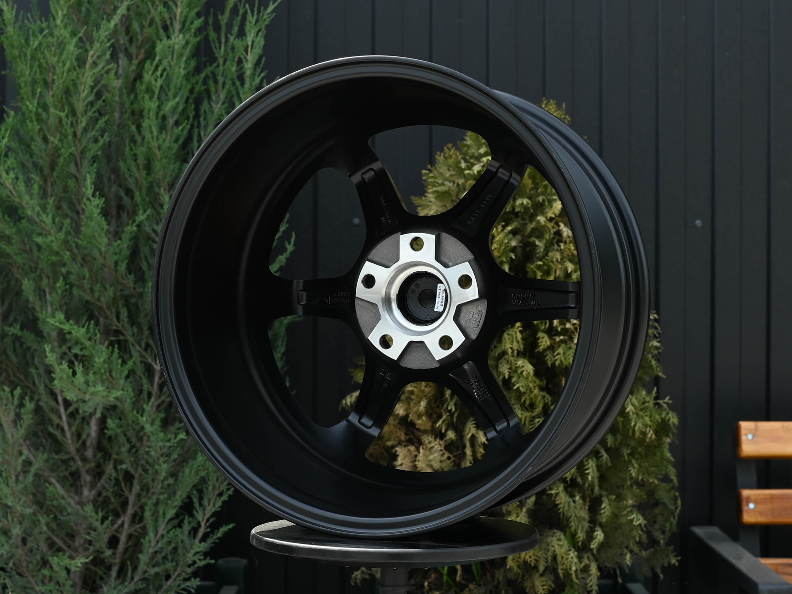 R17 Taigiro R6 7.5J ET38 5*114.3 Черный