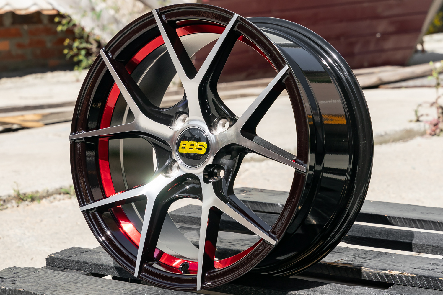 NEW! Комплект дисков RGW 8832 R16 7.0j ET35 4*100 (T052) BBS