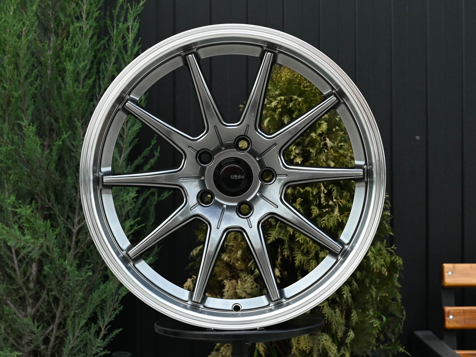 R18 Taigiro Arashi 8.5J ET35 5*114.3 Темный хром