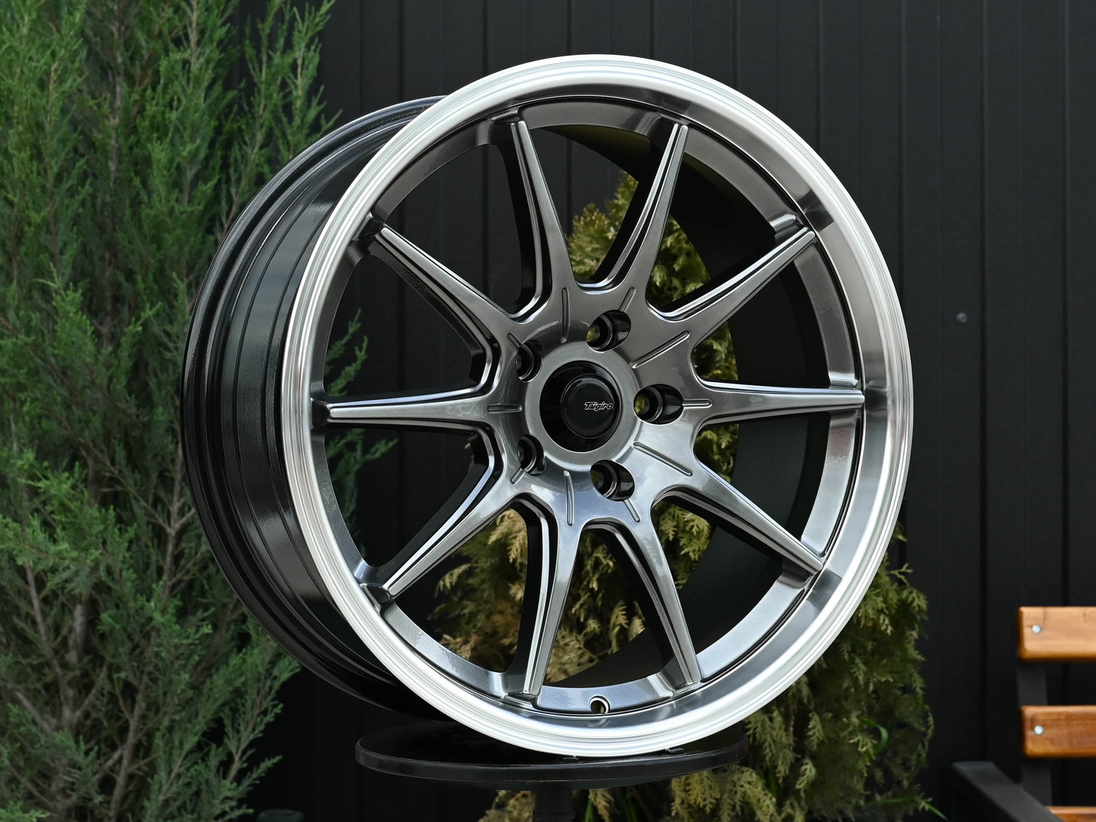 R18 Taigiro Arashi 8.5J ET35 5*114.3 Темный хром
