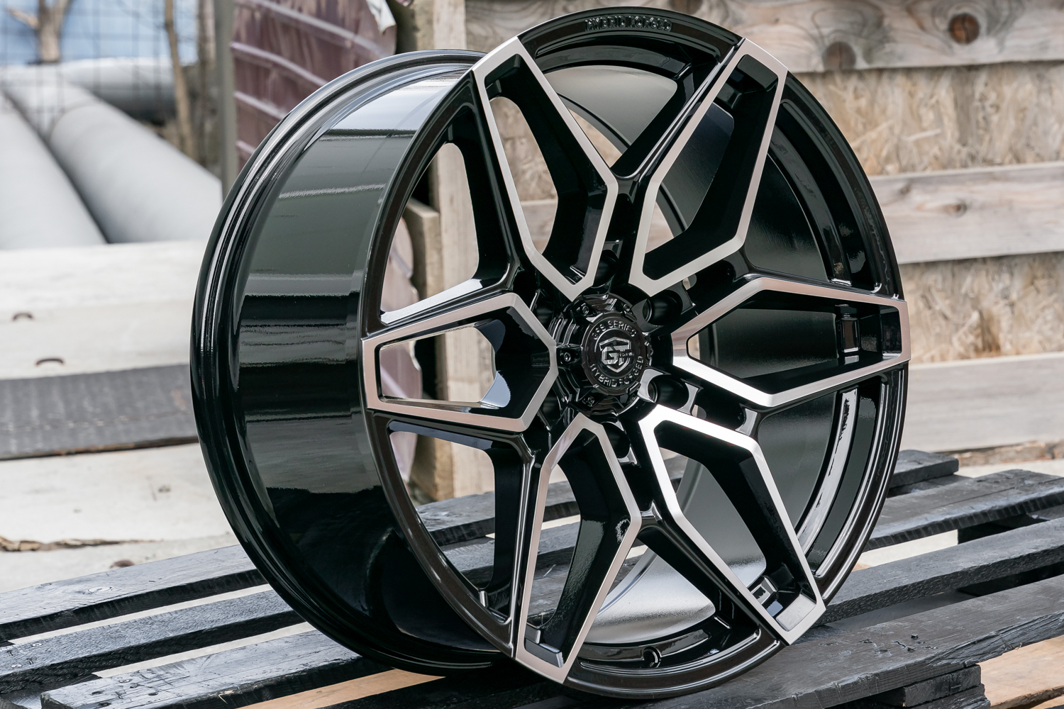 NEW! Комплект дисков GFS RVF2 R20 J9.5 ET+20 6*139.7 (R600)