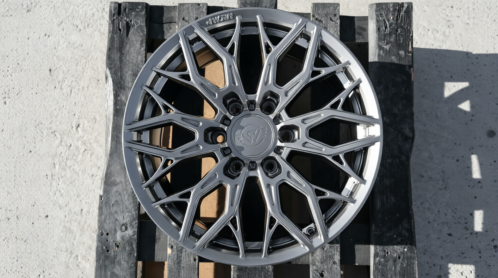 NEW! Комплект дисков Showy EVO R18 J8,5 ET+20 6*139.7 (R625)