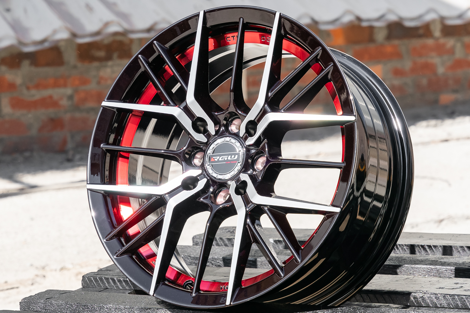 NEW! Комплект дисков RGW 05 R15 6.5j ET38 4*100/4*114.3 (T345)