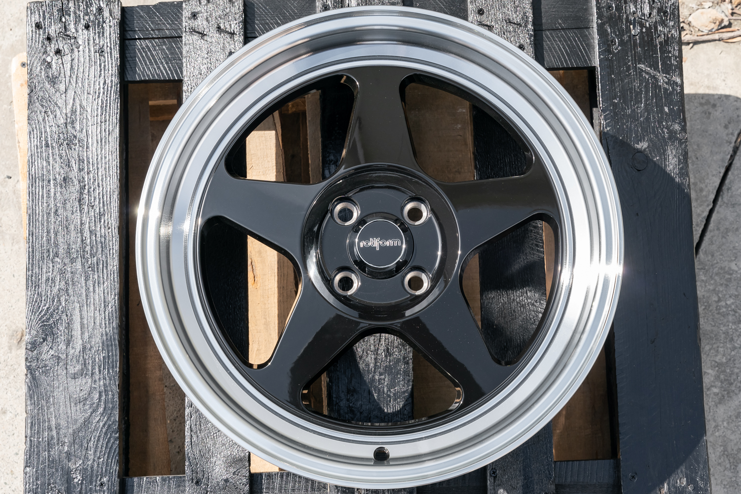 NEW! Комплект дисков RGW 5037 R17 7.5j ET38 4*100 (T362) Rotiform