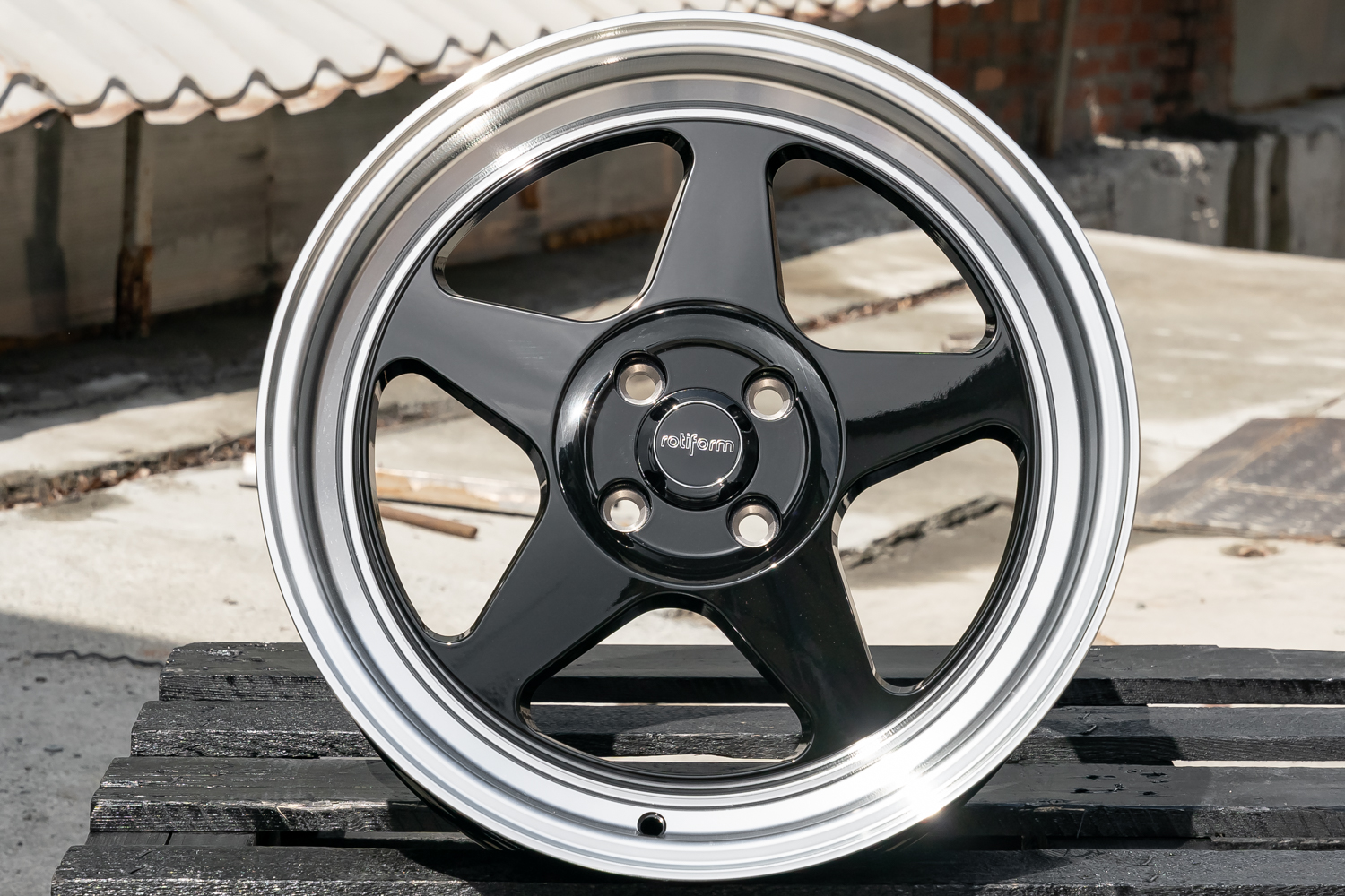 NEW! Комплект дисков RGW 5037 R17 7.5j ET38 4*100 (T362) Rotiform