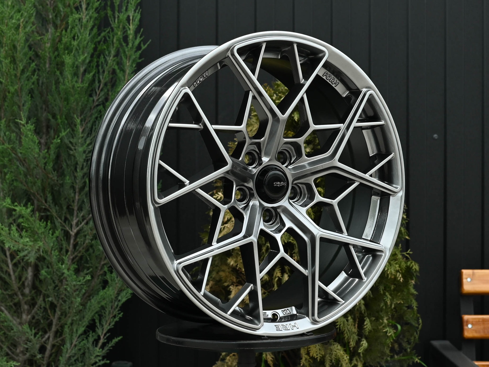 R17 HRE FF10 Стиль 7.5J ET38 5*114.3 Темный хром