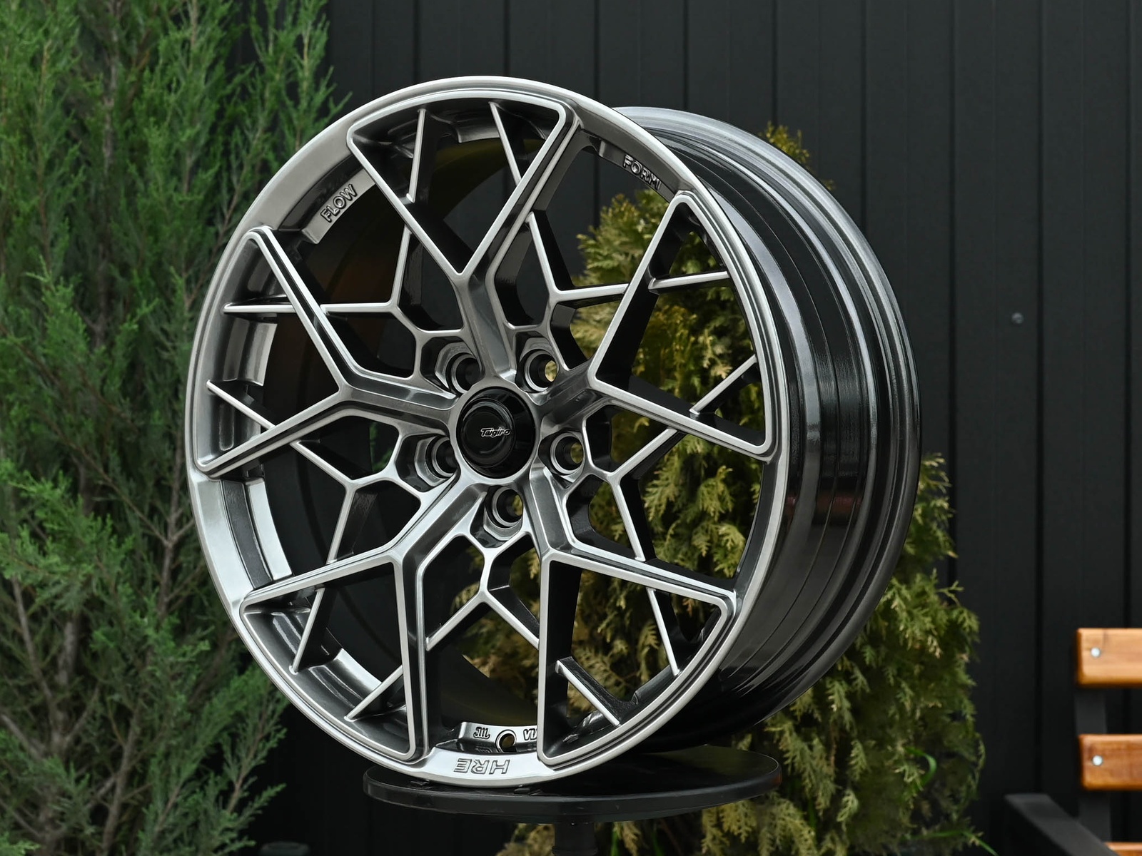 R17 HRE FF10 Стиль 7.5J ET38 5*114.3 Темный хром