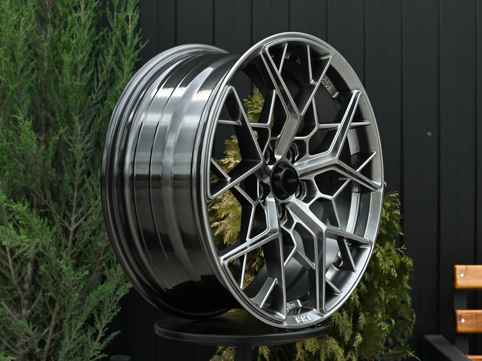 R17 HRE FF10 Стиль 7.5J ET38 5*114.3 Темный хром