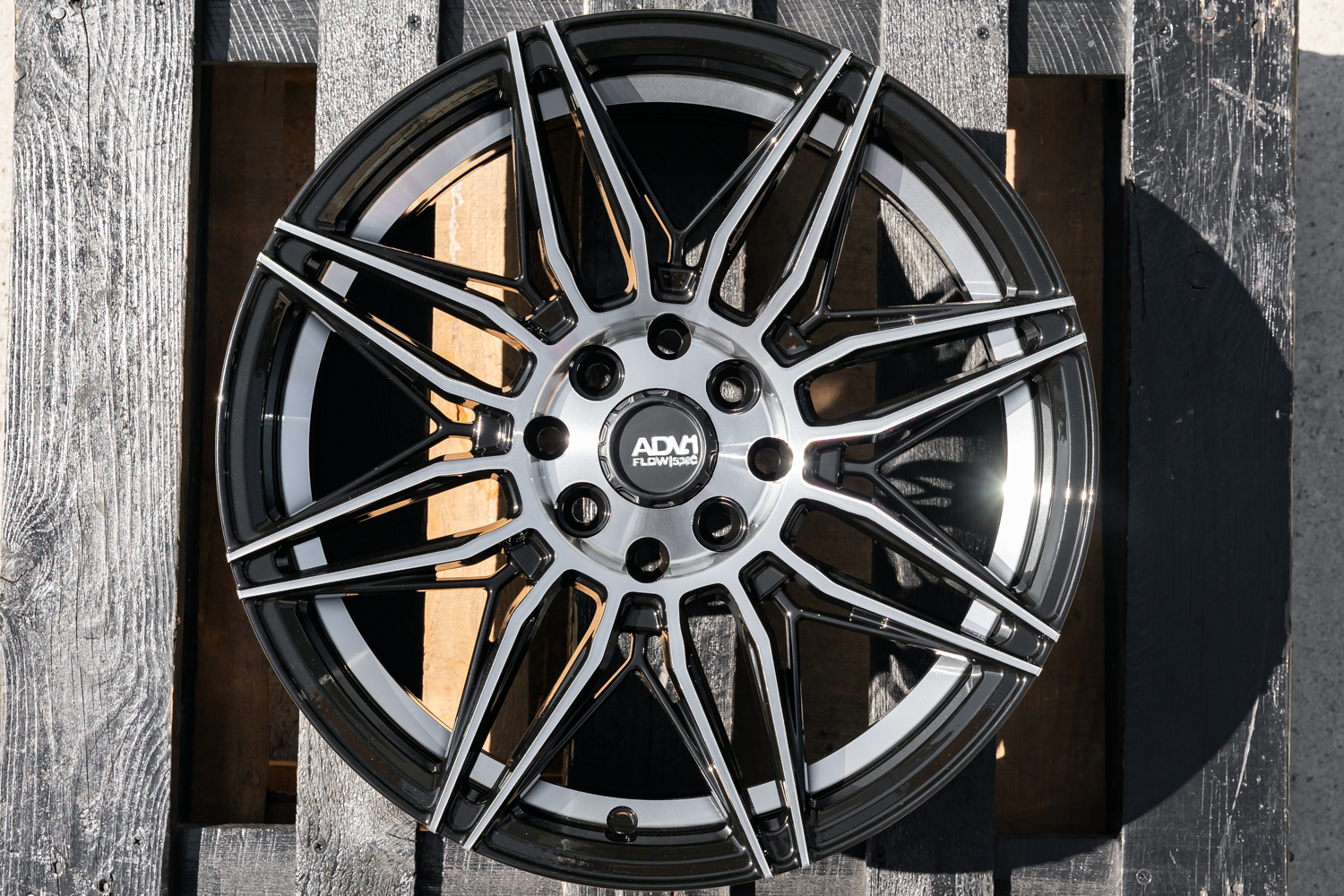 NEW! Комплект дисков RGW 036 R16 7.0j ET38 4*100/114.3 (T500) ADV.1
