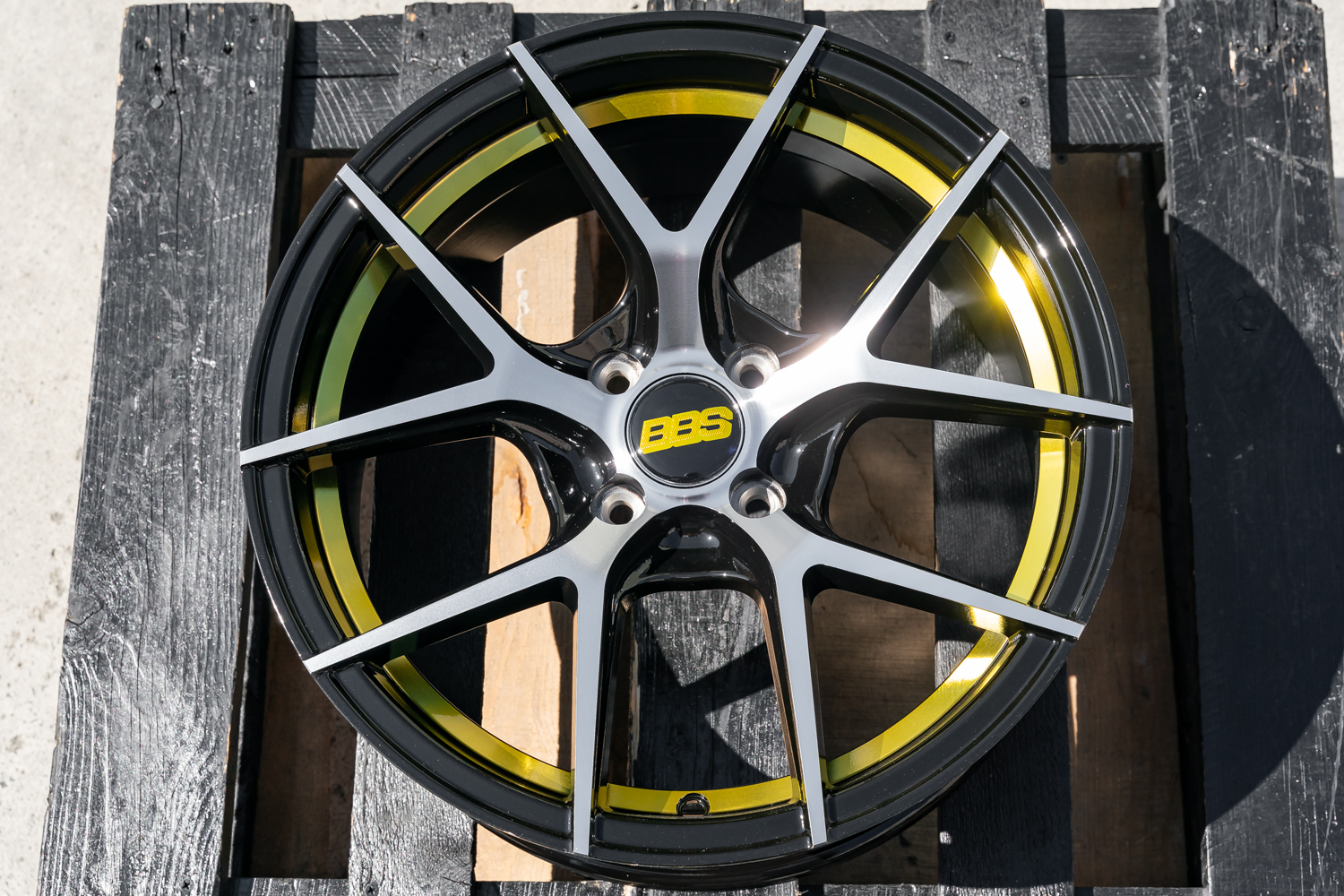 NEW! Комплект дисков RGW 8832 R16 7.0j ET35 4*100 (T496) BBS