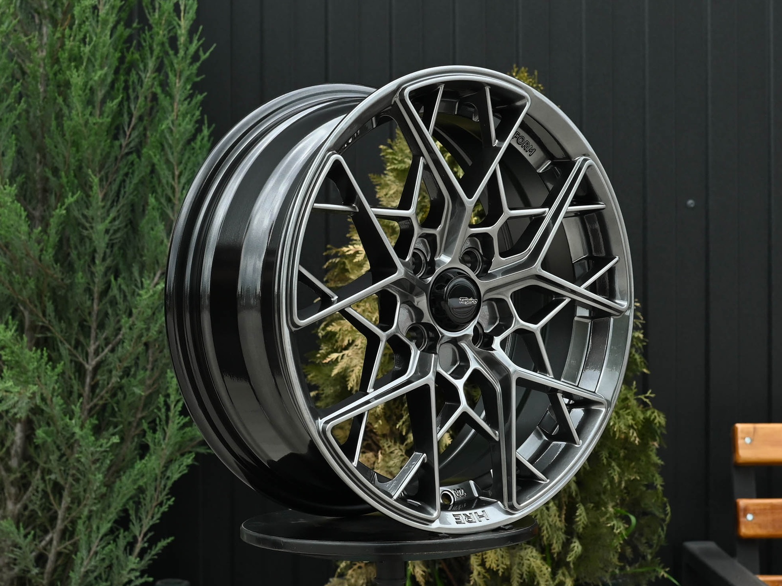 R17 HRE FF10 Стиль 7.5J ET42 4*100 Темный хром