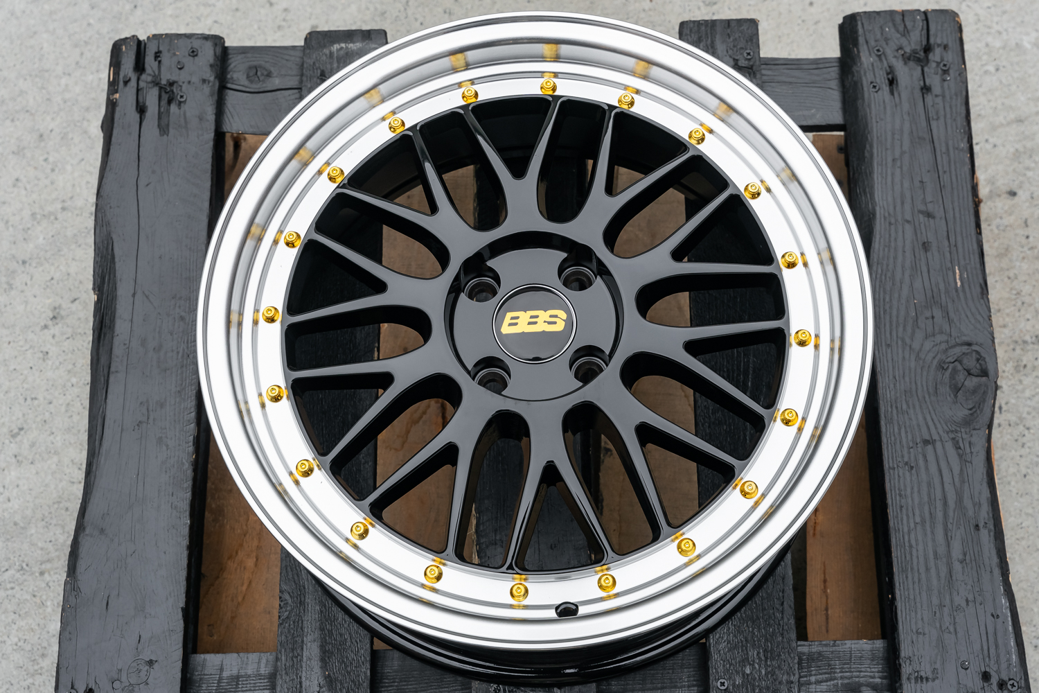 NEW! Комплект дисков BBS LM R17 7.5J ET35 4*100 (F144)