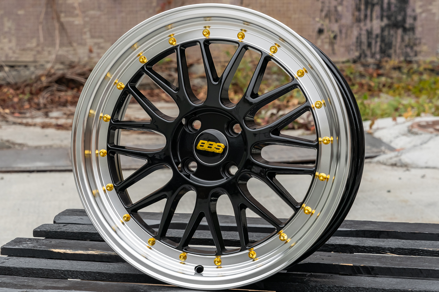 NEW! Комплект дисков BBS LM R17 7.5J ET35 4*100 (F144)