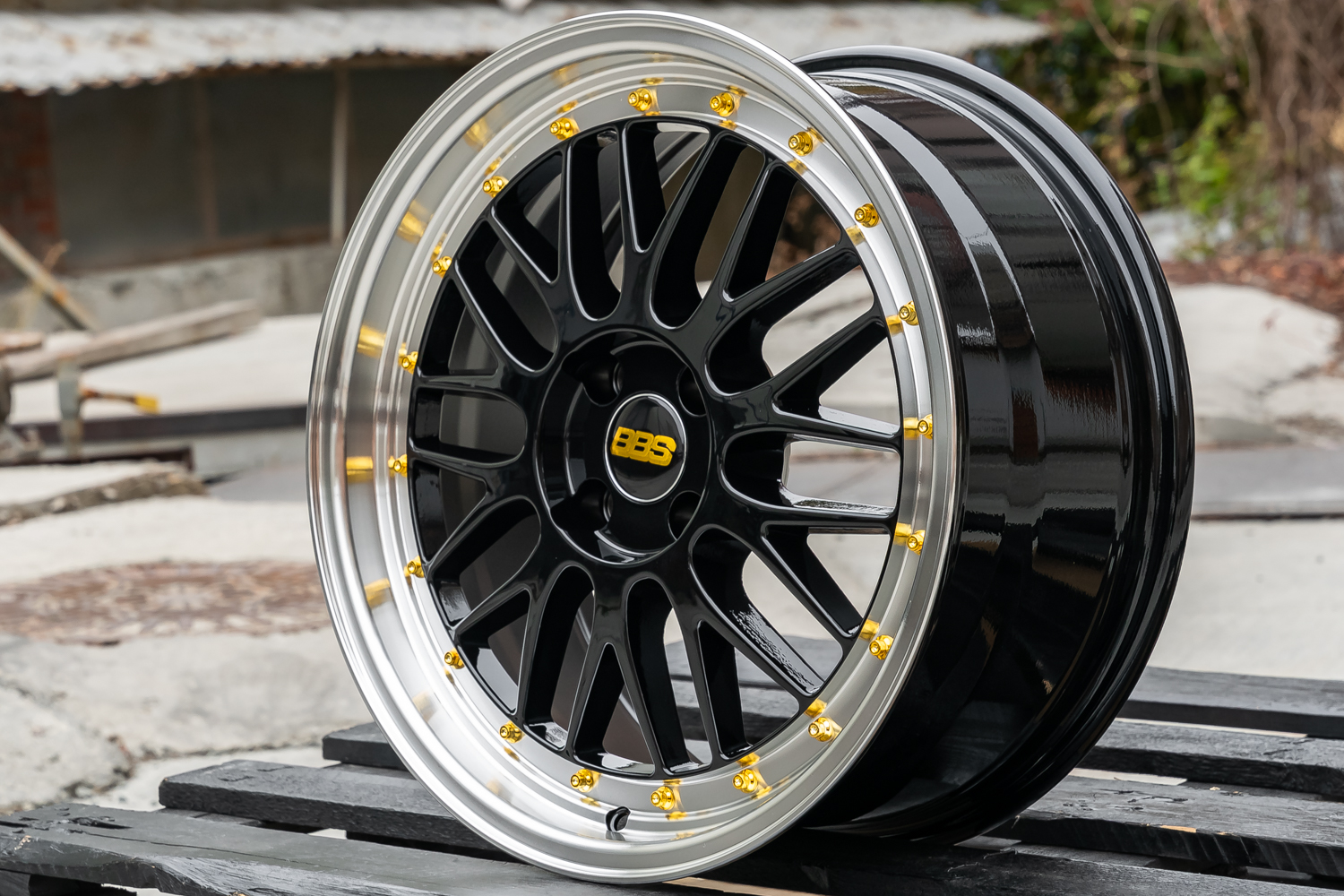 NEW! Комплект дисков BBS LM R17 7.5J ET35 4*100 (F144)