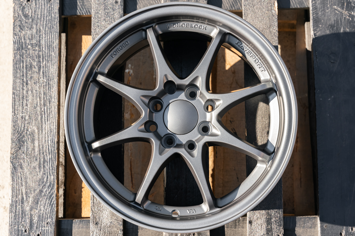 NEW! Комплект дисков RGW YL8890 R15 7.0j ET35 4*100/4*114.3 (T510)