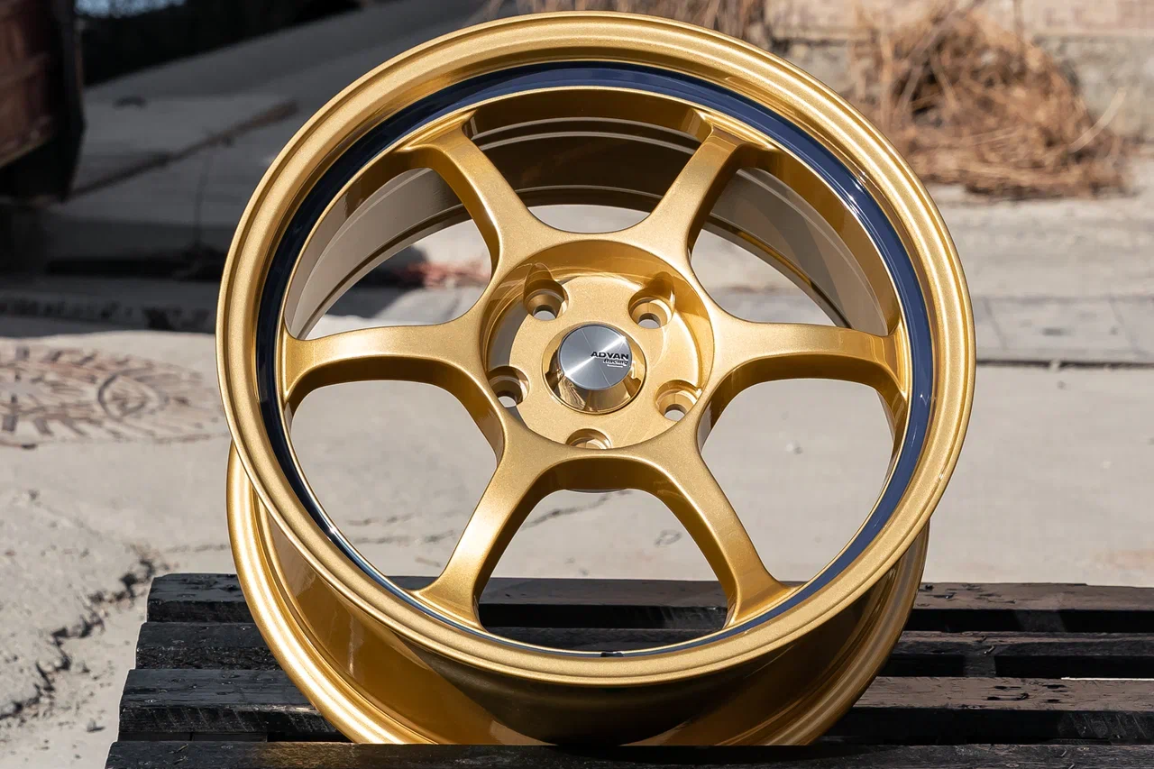 NEW! Комплект Style Advan RG R17 8.0j ET35 5*114.3 (E075)