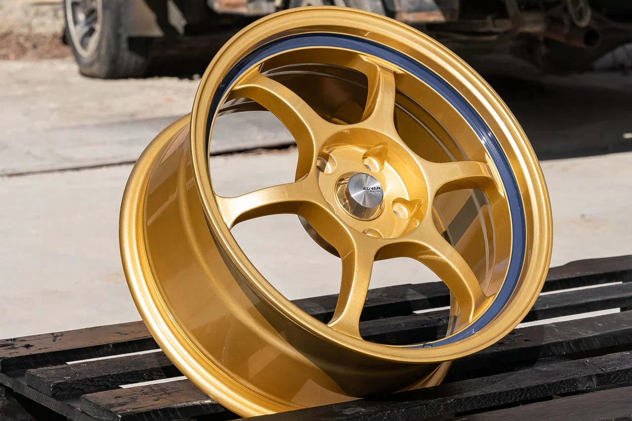 NEW! Комплект Style Advan RG R17 8.0j ET35 5*114.3 (E075)