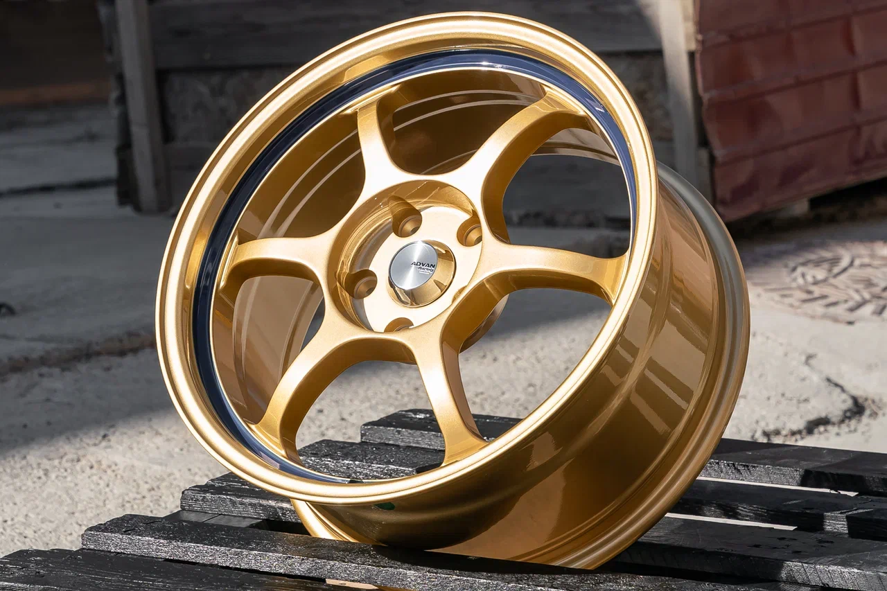 NEW! Комплект Style Advan RG R17 8.0j ET35 5*114.3 (E075)