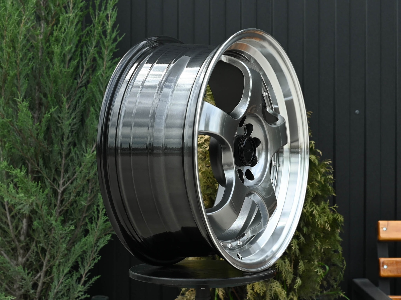 R17 SSR SP1 Стиль 7.5J ET38 5*100/114.3  Темный хром