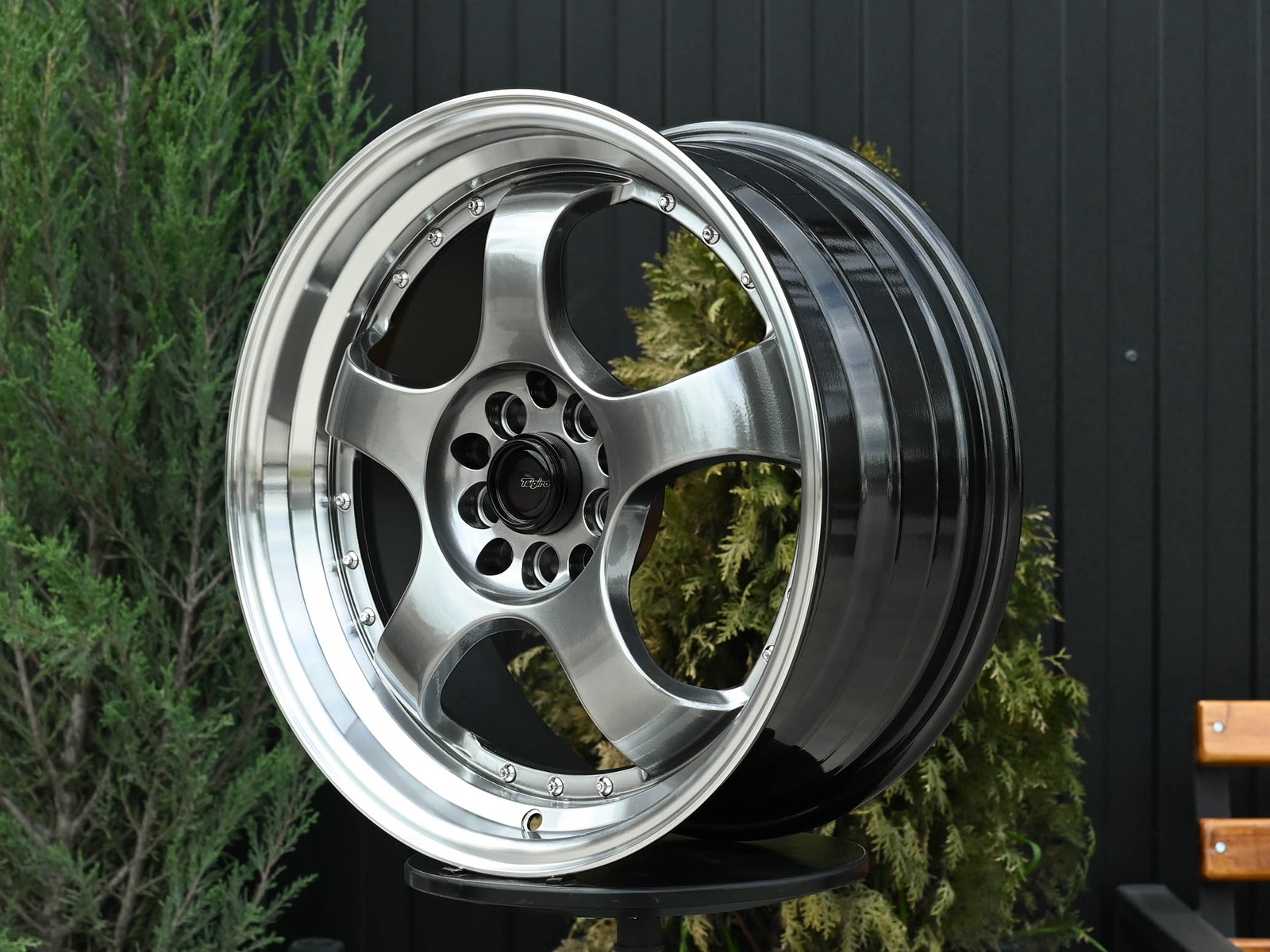 R17 SSR SP1 Стиль 7.5J ET38 5*100/114.3  Темный хром