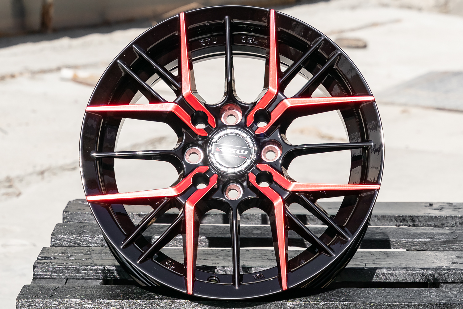 NEW! Комплект дисков RGW 05 R14 5.5j ET38 4*100/4*114.3 (T343)