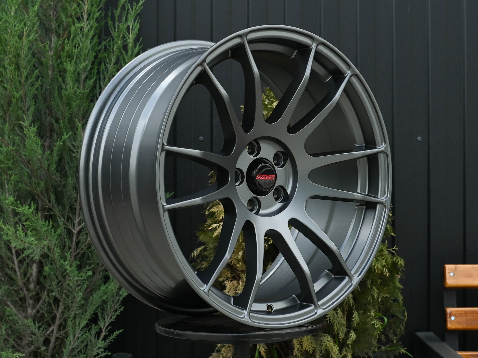 R17 Rays Gram 57Xtreme Стиль 8.0J ET35 5*100 Графит