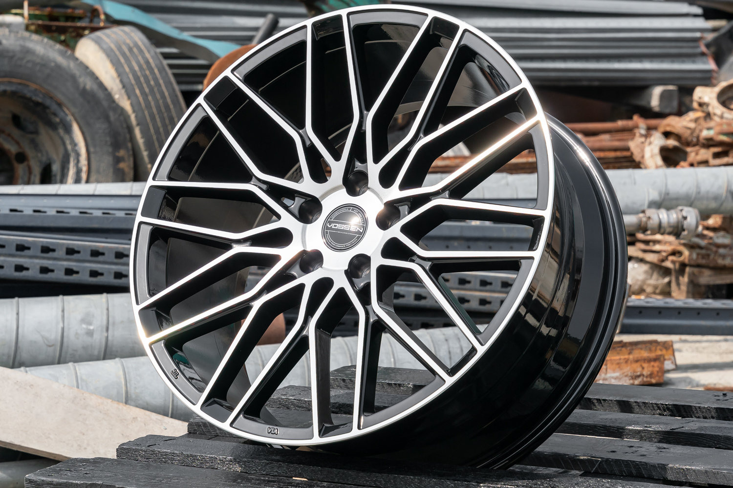 NEW! Комплект дисков VPS 2247 R19 8.5j ET35 5*112 (G525) NN Vossen