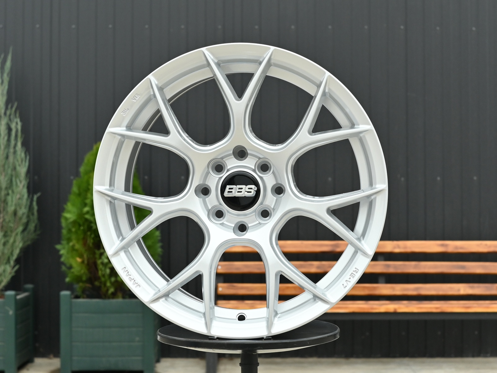 R16 BBS CH-R Стиль 7.0J ET40 4*100/114.3 Серебро