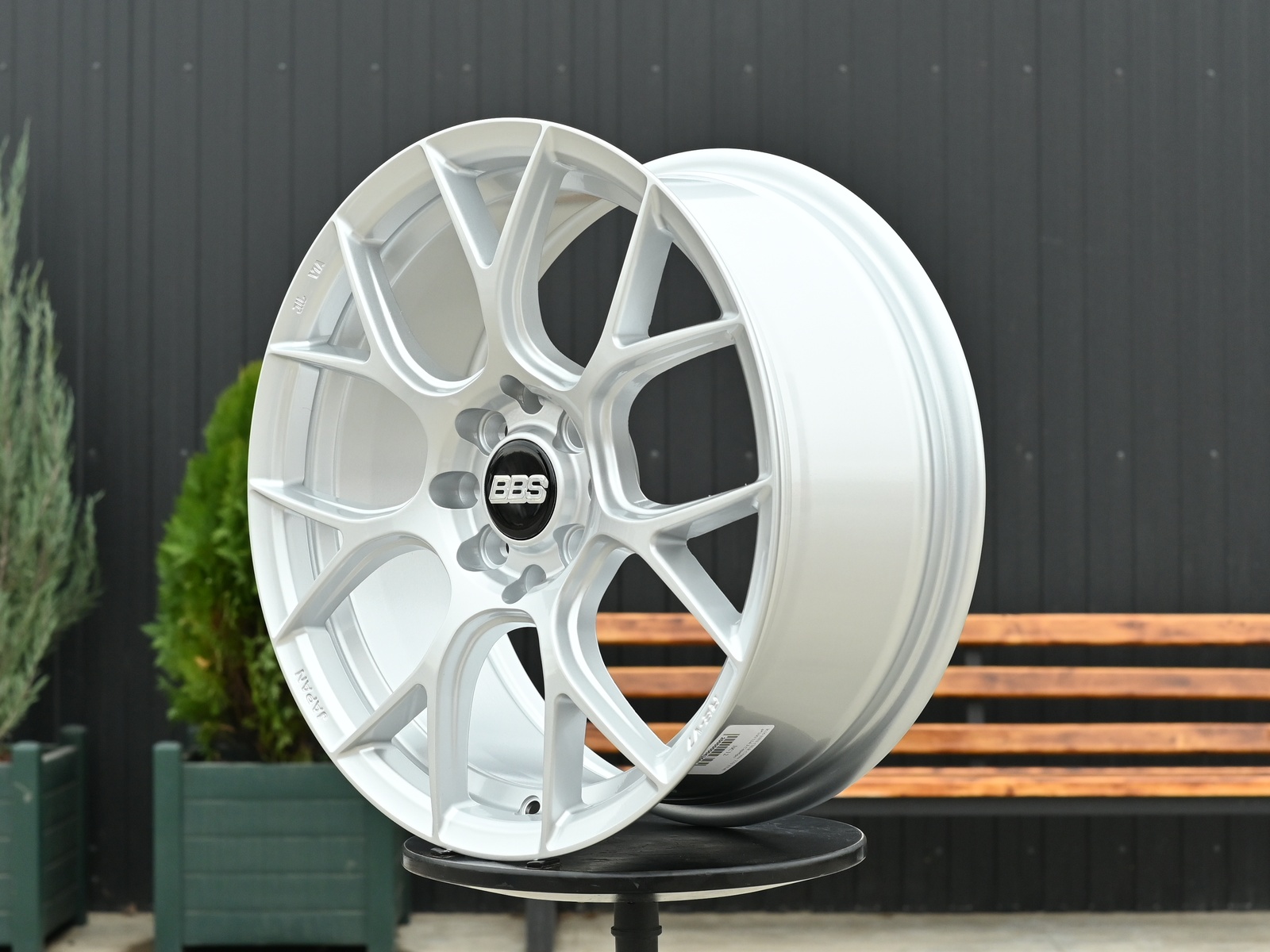 R16 BBS CH-R Стиль 7.0J ET40 4*100/114.3 Серебро