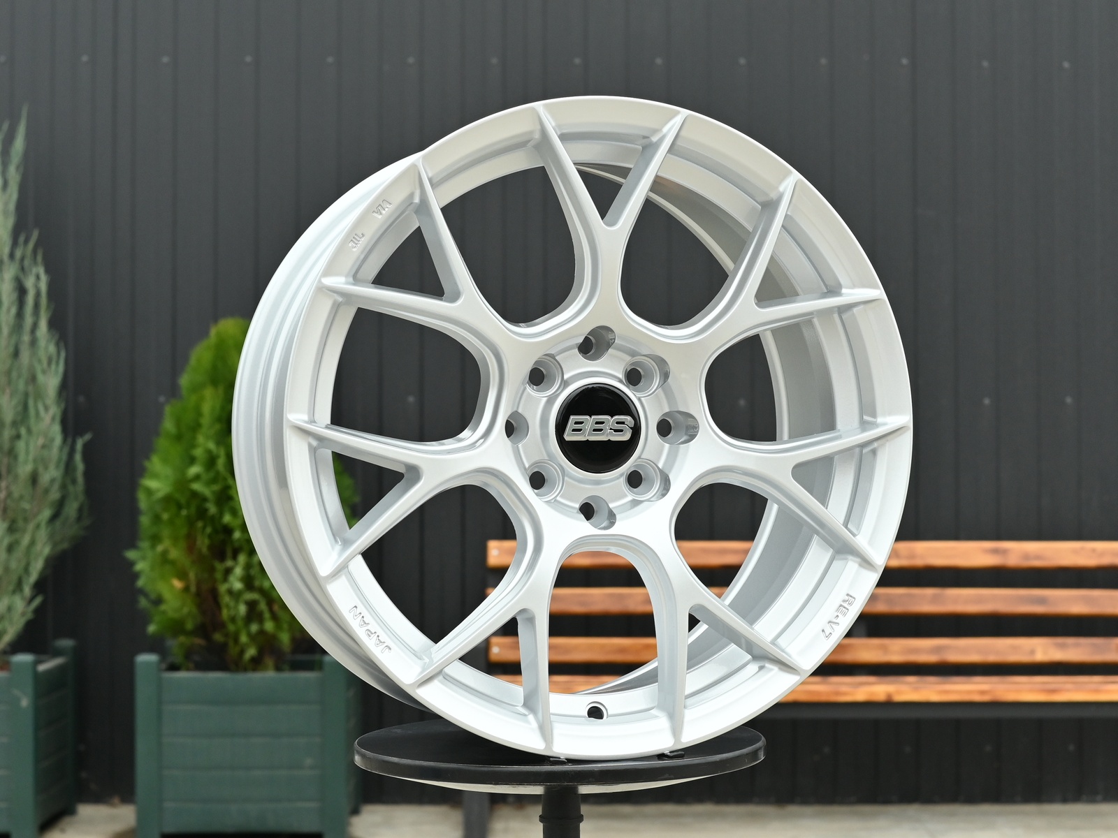 R16 BBS CH-R Стиль 7.0J ET40 4*100/114.3 Серебро